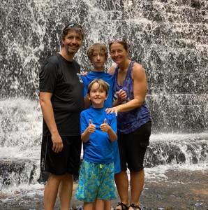 Meet your Posher, Yvonda